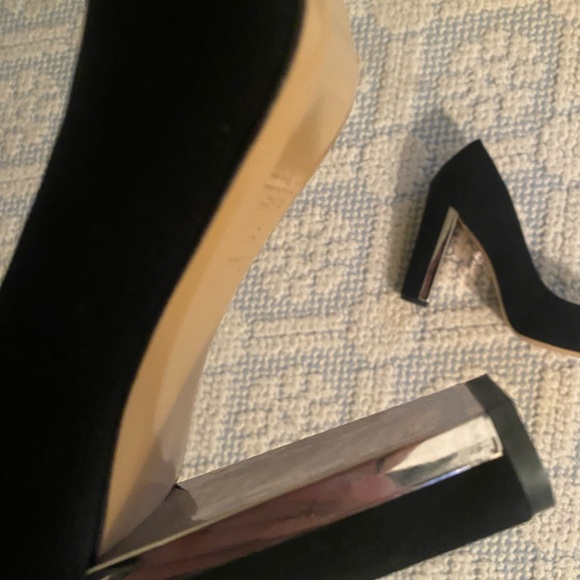 Minelli suede high heels. Made in Italy - size 40 (US 9.5) Silver accent - Picture 8 of 8